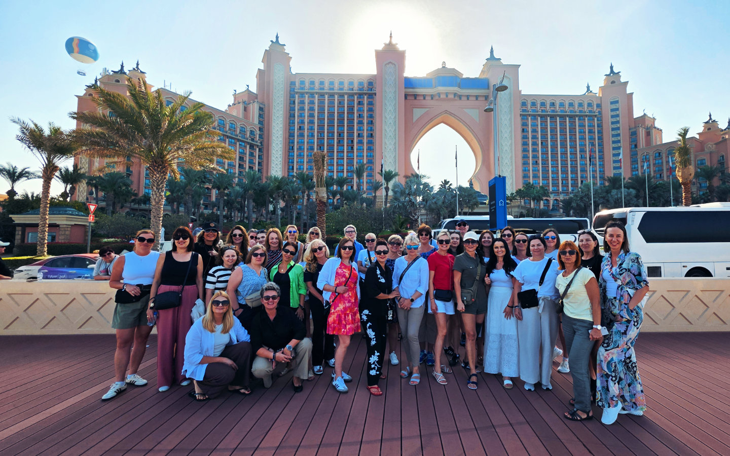 Luksus, słońce i sportowe wyzwania – relacja z fitness campu w Dubaju (luty 2026)